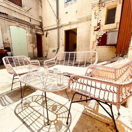 Le Coeur De Nimes Apartment Exterior photo